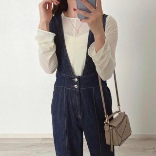 ザラ(ZARA)の新品 未使用 タグ付 ZARA ザラ リラックスカットデニムサロペット S  (サロペット/オーバーオール)