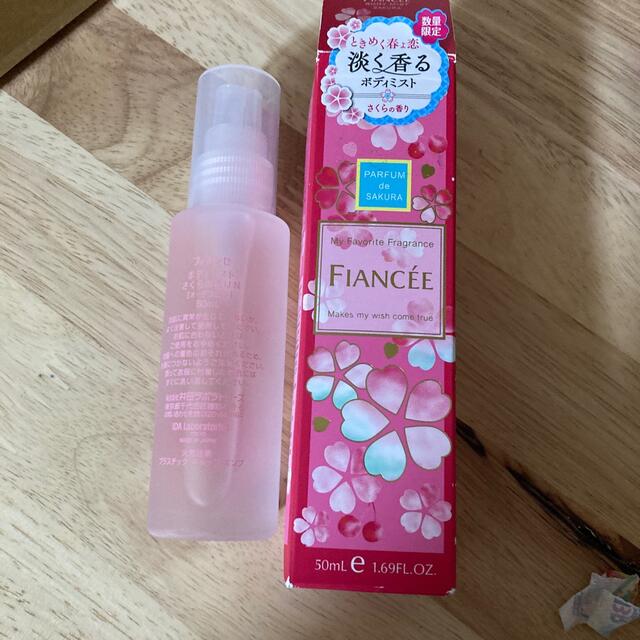 FIANCEE(フィアンセ)のフィアンセ　ボディミスト　50ml コスメ/美容のボディケア(その他)の商品写真