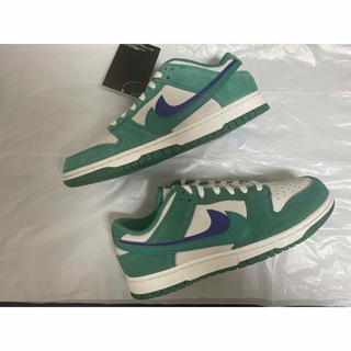 NIKE - 27cm NIKE W DUNK LOW DO9457-101 Greenの通販 by You Can You ...
