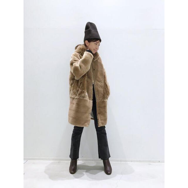 L'Appartement DEUXIEME CLASSE(アパルトモンドゥーズィエムクラス)の【YVES SALOMON/イヴ サロモン】MIX FUR COAT レディースのジャケット/アウター(毛皮/ファーコート)の商品写真