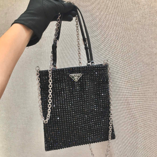 プラダ ナイロントートバッグの通販 400点以上 | PRADAを買うならラクマ