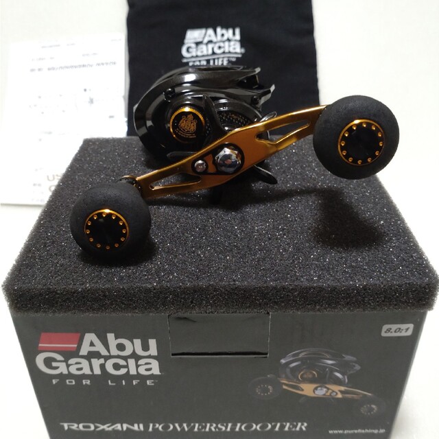 AbuGarcia(アブガルシア)のアブガルシア　ロキサーニパワーシューター　右ハンドル スポーツ/アウトドアのフィッシング(リール)の商品写真