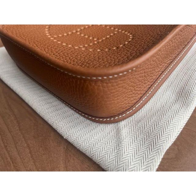 HERMES エルメス エヴリン TPM ゴールド ゴールド金具