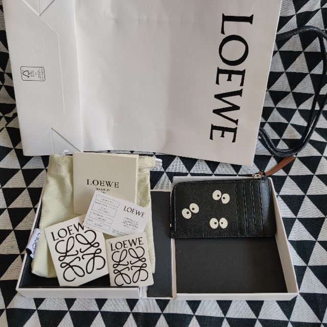 1点限定】LOEWE まっくろくろすけ カードホルダー