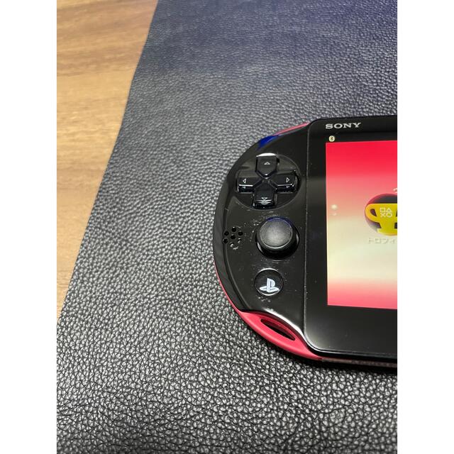 PlayStation Vita(プレイステーションヴィータ)のSONY PlayStationVITA PCHJ-10015 エンタメ/ホビーのゲームソフト/ゲーム機本体(携帯用ゲーム機本体)の商品写真