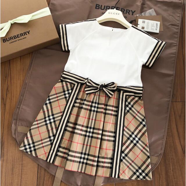 BURBERRY - 【お取置き中】バーバリーチルドレン 新品ワンピース 6Yの