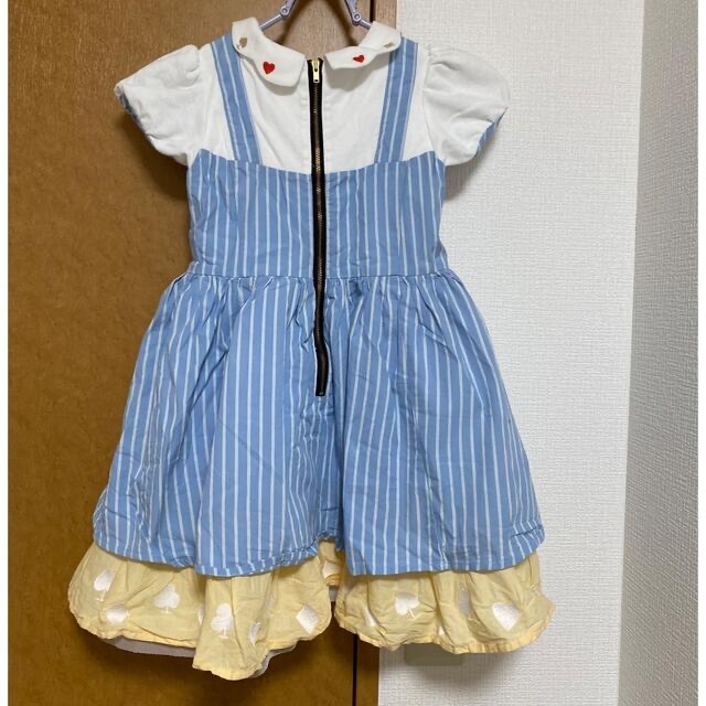 F.O.KIDS(エフオーキッズ)のアプレレクール   不思議の国のアリス　ワンピース  120 キッズ/ベビー/マタニティのキッズ服女の子用(90cm~)(ワンピース)の商品写真