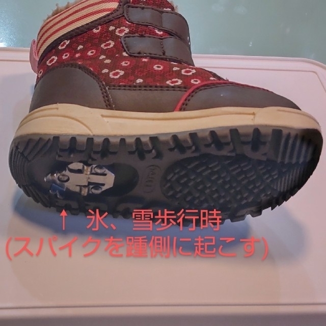 OshKosh(オシュコシュ)の【オマケ付き】OSHKOSH(オシュコシュ) 子供用 スノーブーツ キッズ/ベビー/マタニティのベビー靴/シューズ(~14cm)(その他)の商品写真