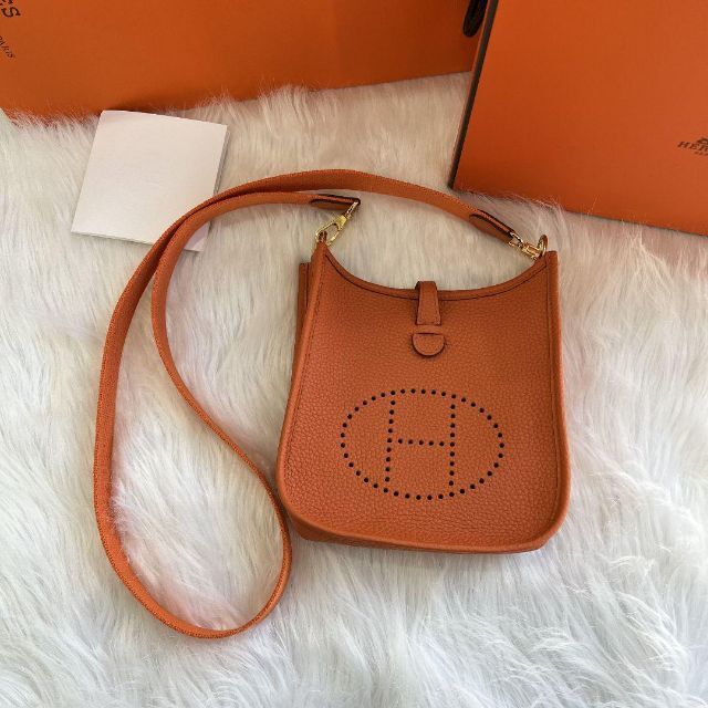 HERMES エルメス ミニエブリン エブリンtpm テールバテュー - バッグ HERMES エルメス ミニエブリン エブリンtpm テールバテュー - バッグ