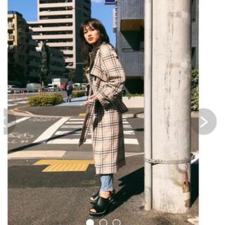 マウジー(moussy)のmoussy トレンチコート　チェック柄　週末限定値下げ(トレンチコート)