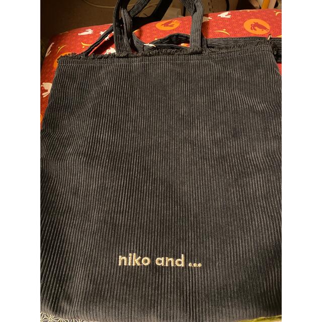 niko and...(ニコアンド)のniko and ニコアンド 星刺繍 トートバッグ レディースのバッグ(トートバッグ)の商品写真