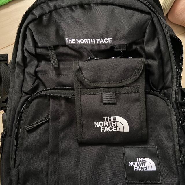 THE NORTH FACE(ザノースフェイス)のノースフェイス リュック 新品未使用 韓国限定 メンズのバッグ(バッグパック/リュック)の商品写真