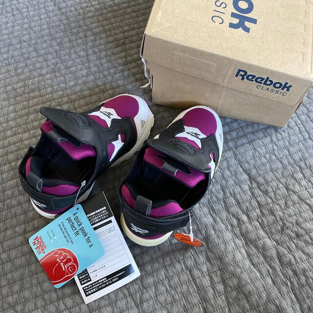 Reebok スニーカー