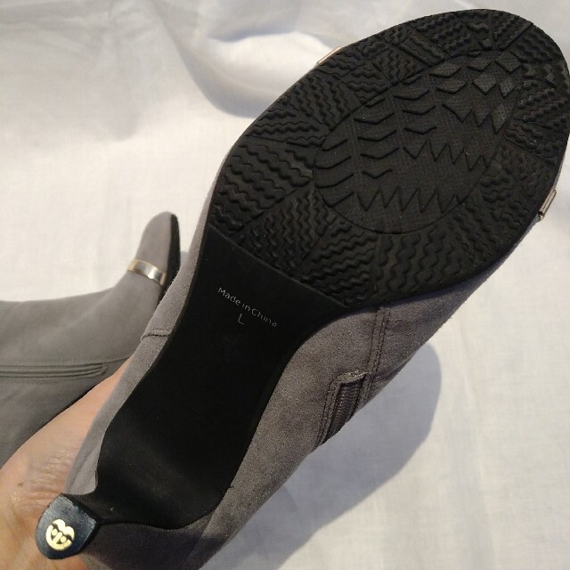 DURAS　ブーティ　ショートブーツ　ライトグレー　Lサイズ　24cm レディースの靴/シューズ(ブーツ)の商品写真