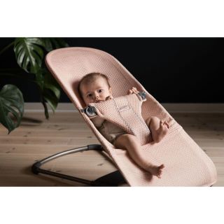 ベビービョルン(BABYBJORN)の【うさぎ様専用】ベビービョルン バウンサー BLISS Air ダスティピンク(その他)