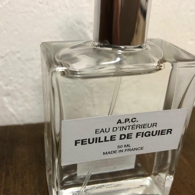 A.P.C(アーペーセー)のRU's shop様専用　A.P.C. いちじく　diptyque サテンオイル コスメ/美容の香水(香水(女性用))の商品写真