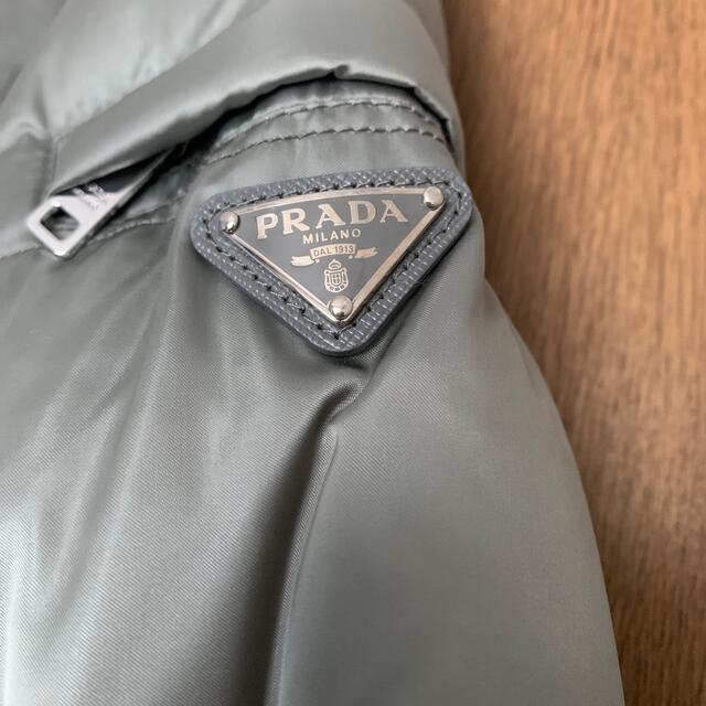 お値下げ!! PRADA ダウンジャケット プラダ グレー 美品 お値下げ!PRADA ロゴジャケット