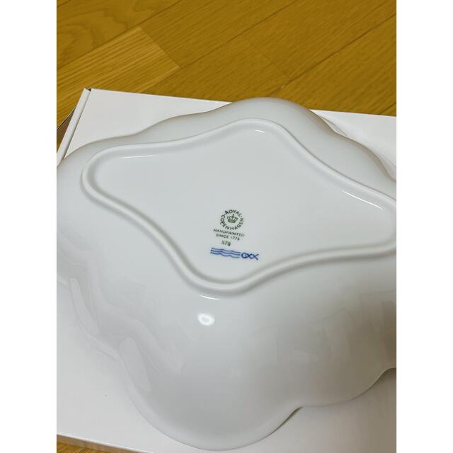 ROYAL COPENHAGEN(ロイヤルコペンハーゲン)の♡エディ♡様専用　ロイヤルコペンハーゲン フラワーボウル　新品　 インテリア/住まい/日用品のキッチン/食器(食器)の商品写真