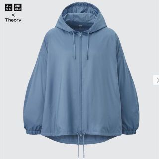 ユニクロ(UNIQLO)の専用⭐︎UNIQLO✖️theoryポケッタブルUVカットオーバーサイズパーカ(ナイロンジャケット)