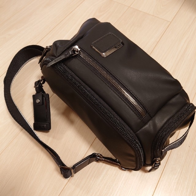 【極美品】TUMI ALPHA BRAVO ケリースリング ワンショルダー