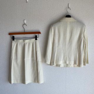 Courreges - クレージュ スカートスーツ 9AR W64 ベージュ 未使用に