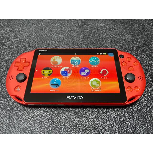 PlayStation Vita(プレイステーションヴィータ)のPS VITA メタリック・レッド エンタメ/ホビーのゲームソフト/ゲーム機本体(携帯用ゲーム機本体)の商品写真