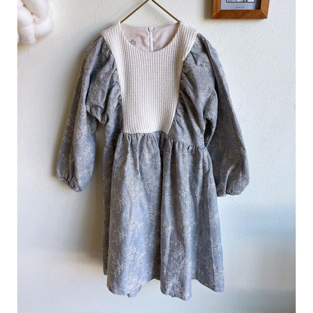 ワンピース Caramel baby&child  - popelin  embroidered dress with yoke  4y