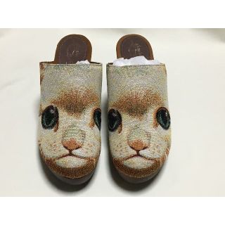 アチャチュムムチャチャ(AHCAHCUM.muchacha)の新品 あちゃちゅむ ねこ柄ゴブラン織り サボ 白猫 箱入り(サンダル)