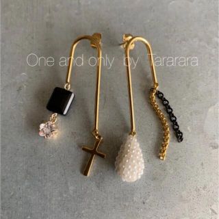 ●handmade Unbalance pierce●金属アレルギー対応(ピアス)