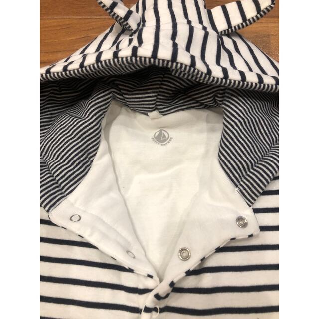 PETIT BATEAU(プチバトー)の美品　プチバトー　ポンチョ　ボーダー　子供　赤ちゃん　おくるみ キッズ/ベビー/マタニティのベビー服(~85cm)(ジャケット/コート)の商品写真