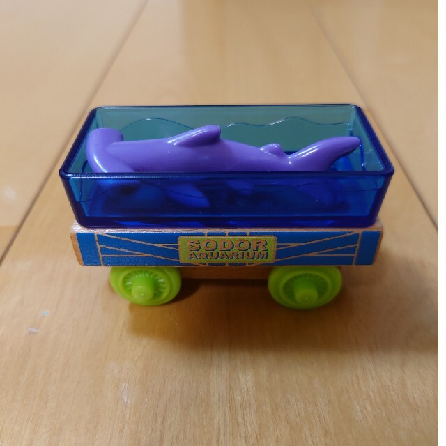マテル　アクアリウムカー エンタメ/ホビーのおもちゃ/ぬいぐるみ(キャラクターグッズ)の商品写真