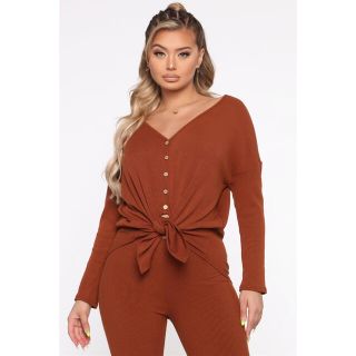 ラスト1点　FASHION NOVA フロントリボン　リブ　ニット　セットアップ