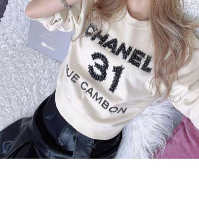 CHANEL トップス　レア商品　週末限定値下品❣️