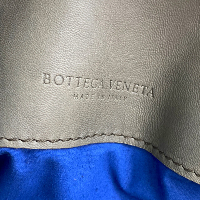 Bottega Veneta(ボッテガヴェネタ)のボッテガヴェネタ イントレチャート ショルダー バッグ メンズのバッグ(ショルダーバッグ)の商品写真