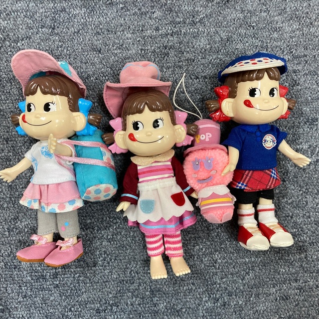 ペコちゃん人形11体まとめ売り - キャラクターグッズ