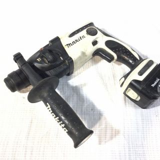☆品☆makita マキタ 16mm 14.4V 充電式ハンマドリル HR162D バッテリ1個(14.4V 3.0Ah) 充電器 59726