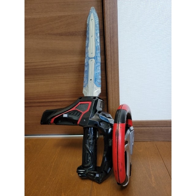 おまけ付き　仮面ライダードライブ　武器 エンタメ/ホビーのフィギュア(特撮)の商品写真