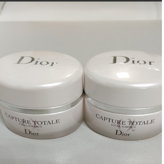 Dior(ディオール)のディオール　カプチュールトータルセルENGYアイクリーム２個セット　30ml コスメ/美容のスキンケア/基礎化粧品(フェイスクリーム)の商品写真