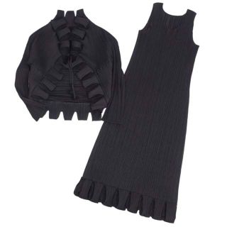 プリーツプリーズイッセイミヤケ(PLEATS PLEASE ISSEY MIYAKE)のプリーツプリーズ イッセイミヤケ スーツ ジャケット ワンピース セットアップ(スーツ)