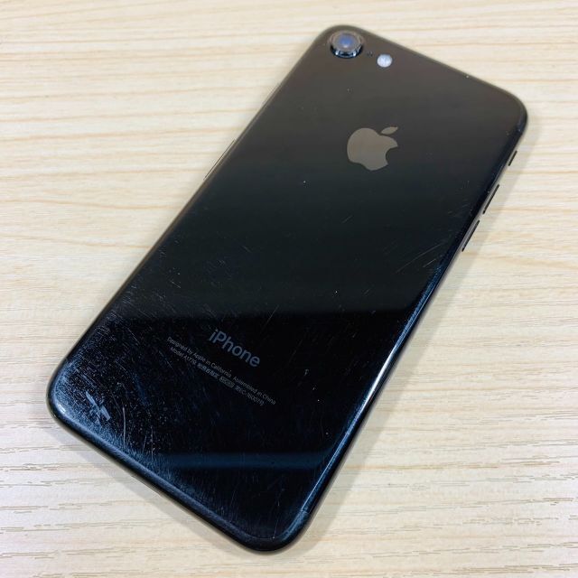 Apple(アップル)のSimﾌﾘｰ iPhone7 128GB BL100% P91 スマホ/家電/カメラのスマートフォン/携帯電話(スマートフォン本体)の商品写真