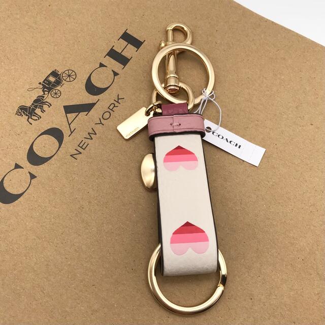 COACH - 【COACH☆新作】新品！トリガー スナップ チャーム！ハート