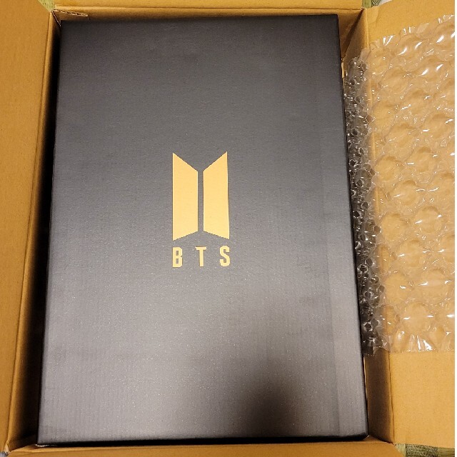 BTS MERCH BOX  8