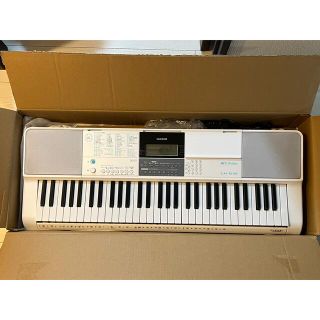 カシオ(CASIO)のカシオ　デジタルキーボード　LK-516(キーボード/シンセサイザー)