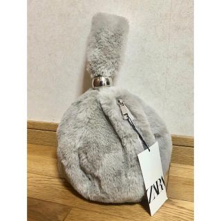 ザラ(ZARA)のmmm.様専用ZARA（ザラ）新品未使用！フェイクファーバケットバッグ(ショルダーバッグ)