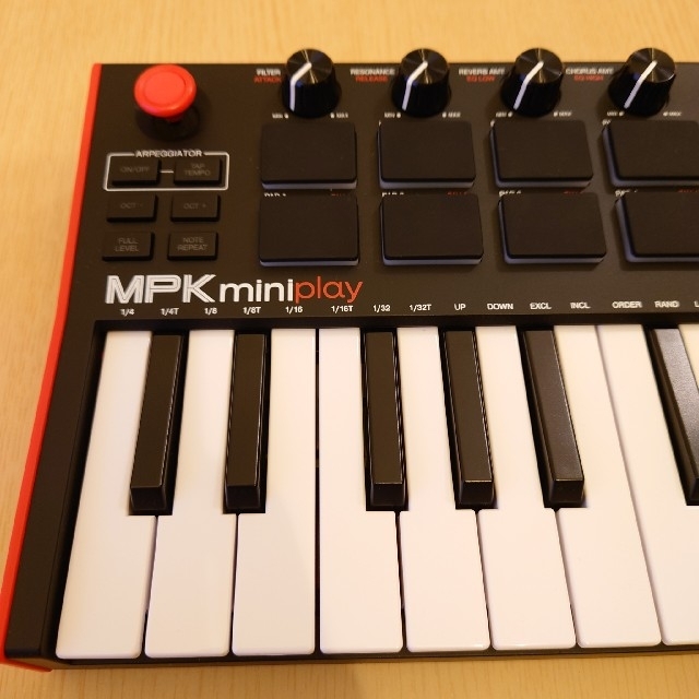 【美品】AKAI MIDIキーボード MPK Mini Play MK3 4