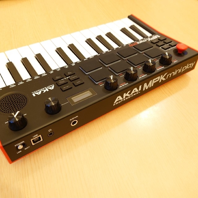【美品】AKAI MIDIキーボード MPK Mini Play MK3 6