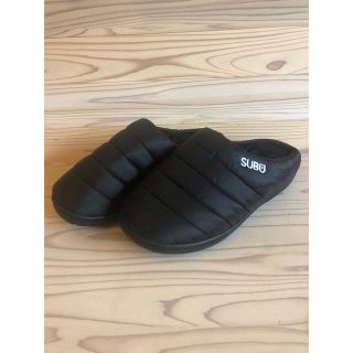 アグ(UGG)のSUBU 22秋冬　新品　未使用品　ボアサンダル　ブラック　サイズ1(サンダル)