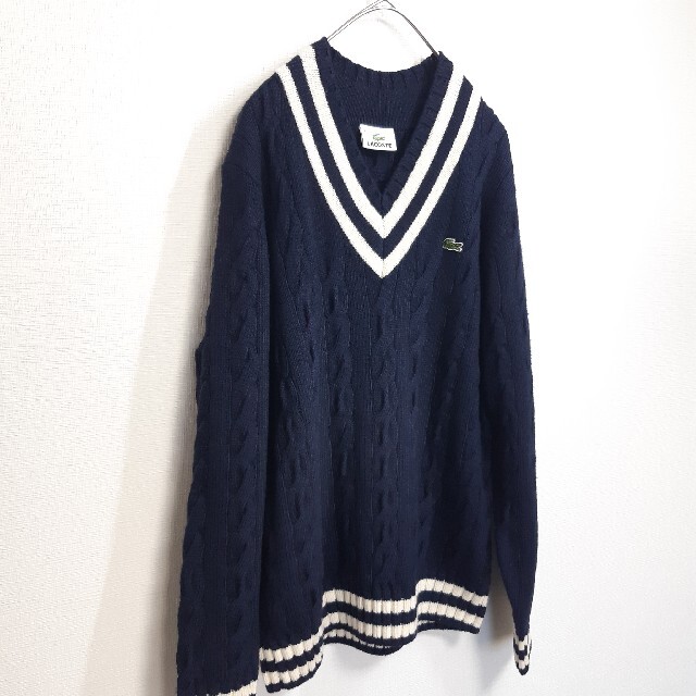 LACOSTE(ラコステ)の【美品】ラコステ チルデン ニット ケーブル編み Vネック セーター 紺×白 M メンズのトップス(ニット/セーター)の商品写真