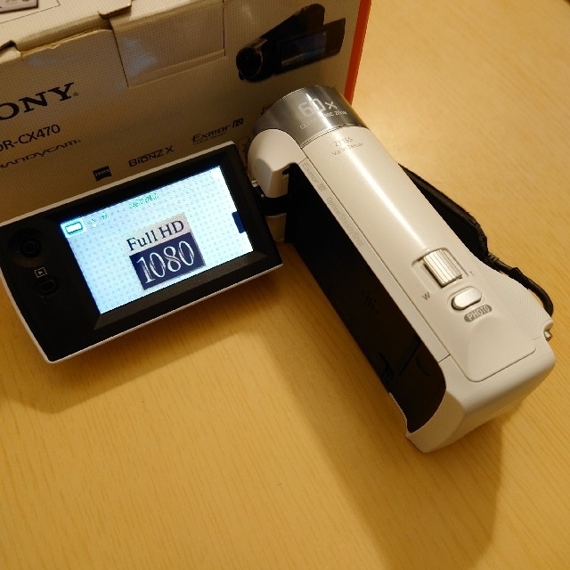 SONY(ソニー)のSONY ビデオカメラ HDR-CX470/W（ホワイト） スマホ/家電/カメラのカメラ(ビデオカメラ)の商品写真