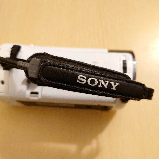 SONY(ソニー)のSONY ビデオカメラ HDR-CX470/W（ホワイト） スマホ/家電/カメラのカメラ(ビデオカメラ)の商品写真